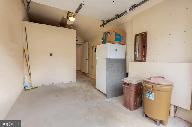 $3,200 | 22 Stone Manor Court, Unit 22, Towson, MD 21204