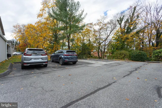 $3,200 | 22 Stone Manor Court, Unit 22, Towson, MD 21204