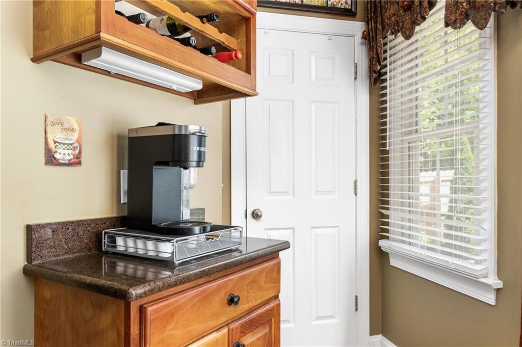 3415 Old Barn Road Greensboro, NC 27410 - Photo 10 of 50