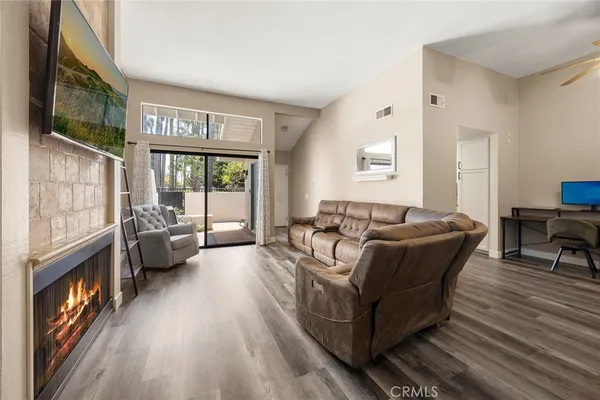 $711,999 | 1544 Wavertree Lane, Fullerton, CA 92831