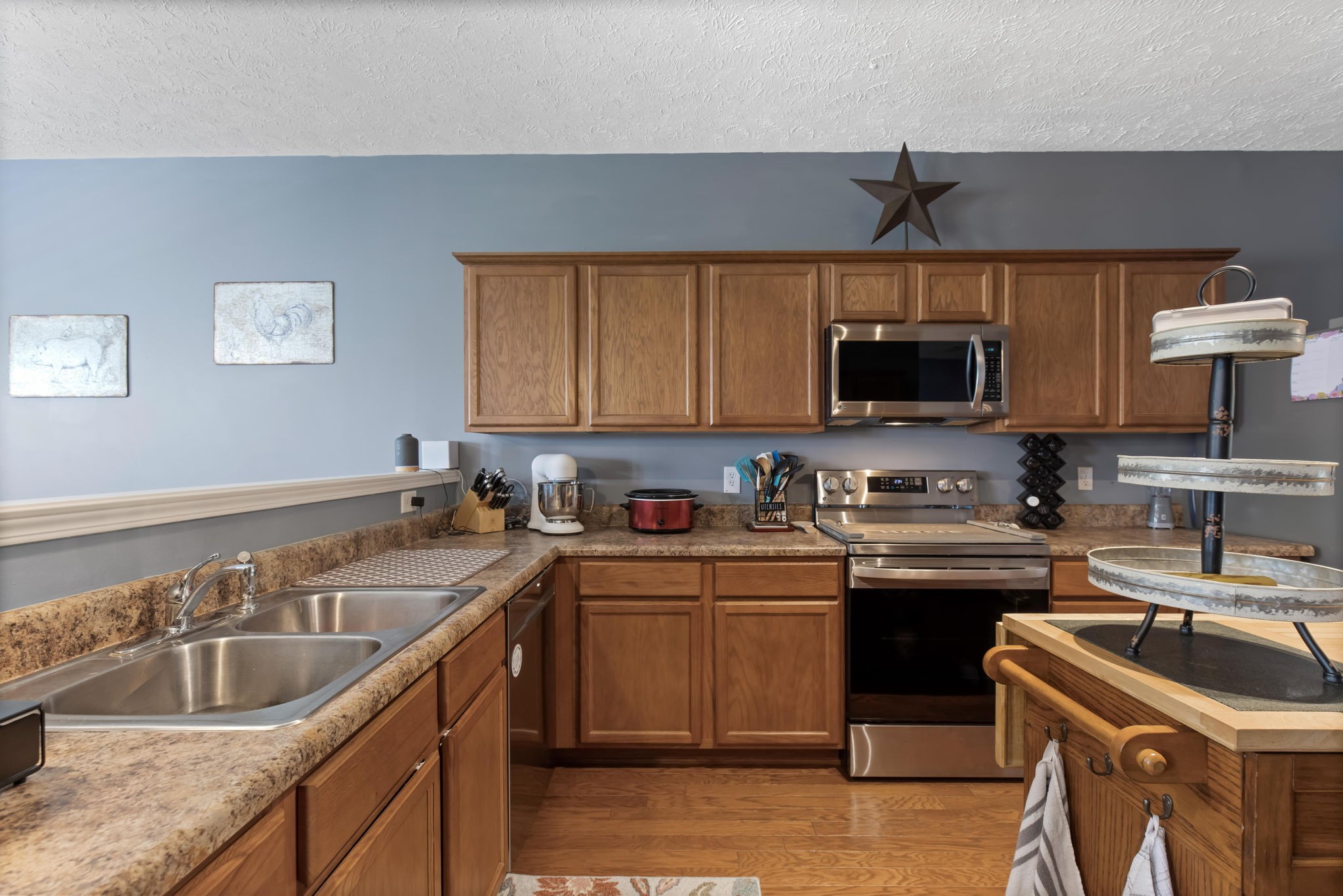 7 Shady Valley Drive Lebanon, TN 37087 - Photo 15 of 51 a kitchen that has a sink and a stove top oven