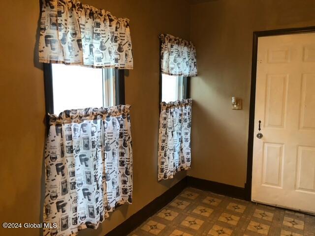 117 East Clinton Street Johnstown, NY 12095 - Photo 33 of 50 image7