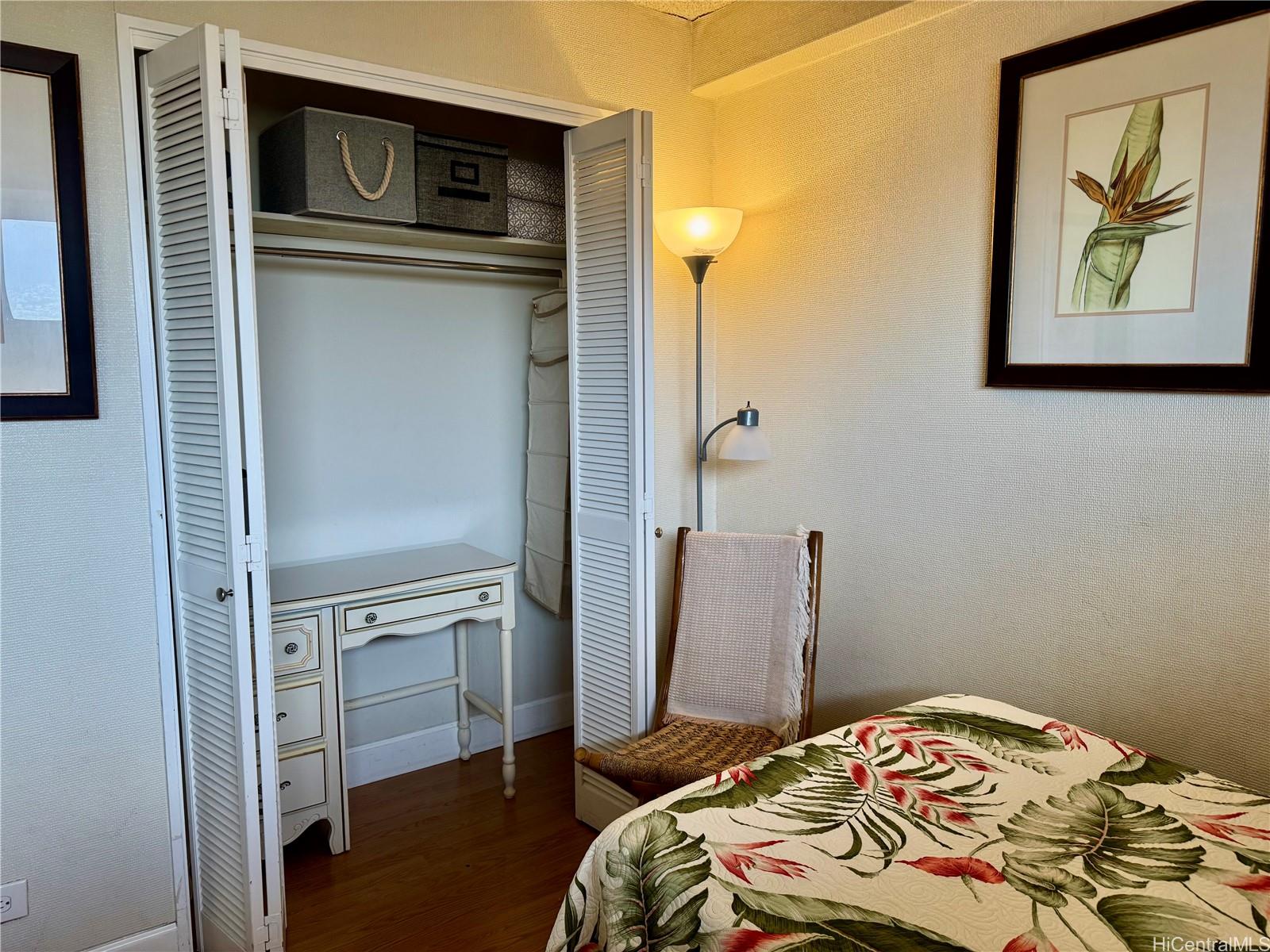 2440 Kūhiō Avenue, Unit 2105 Honolulu, HI 96815 - Photo 18 of 25