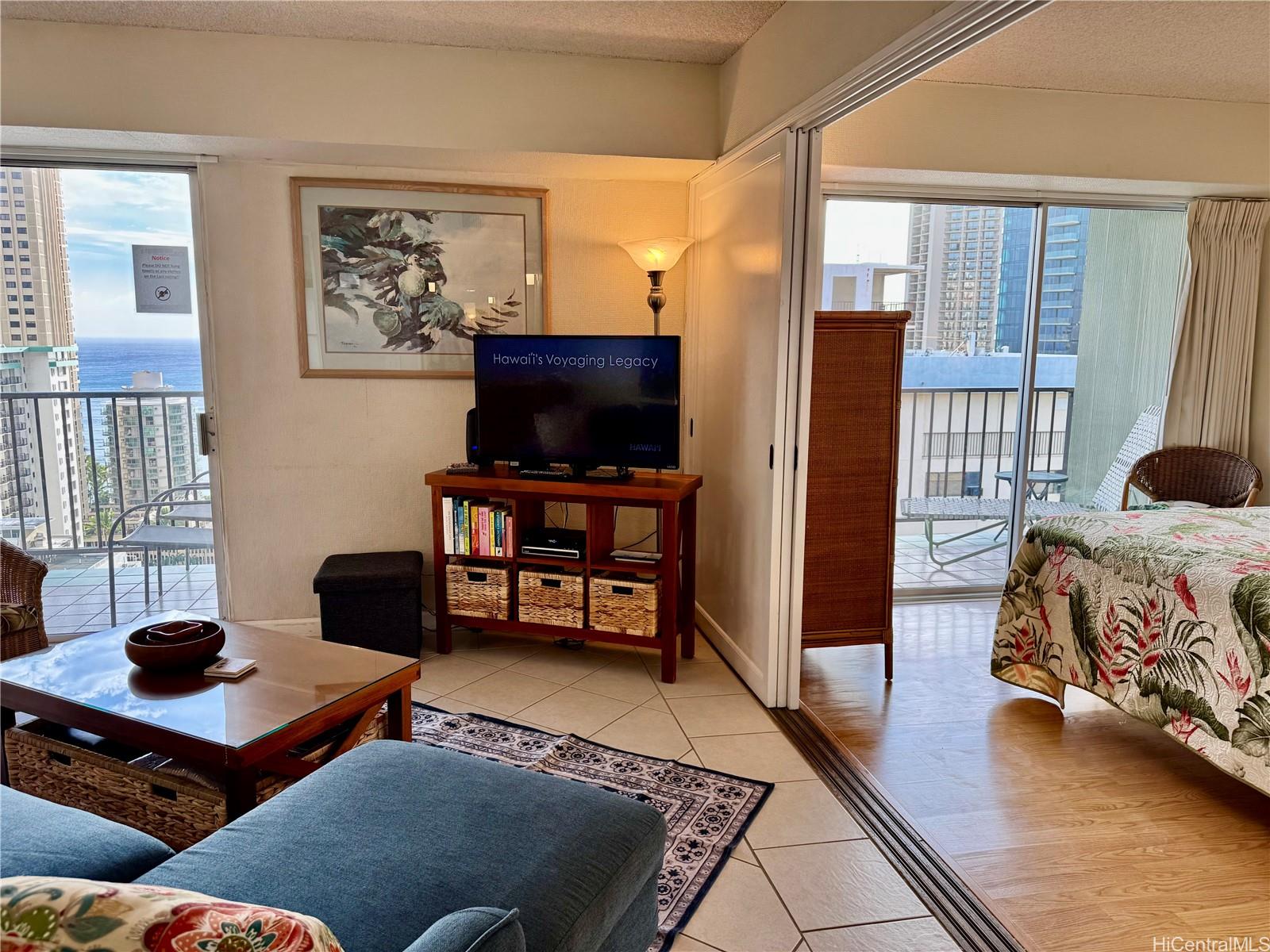 2440 Kūhiō Avenue, Unit 2105 Honolulu, HI 96815 - Photo 10 of 25