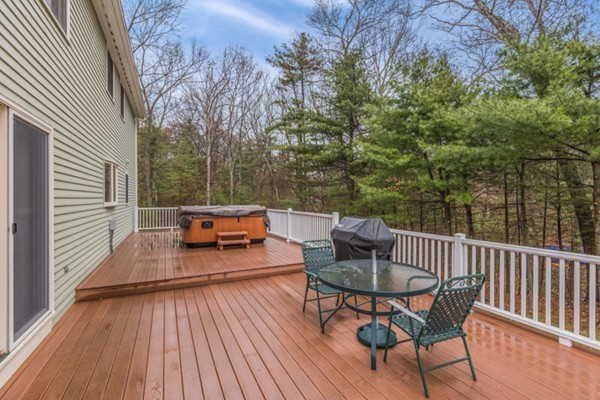 8 Olde Coach Road North Reading, MA 01864 - Photo 27 of 30 Gallery Image 27