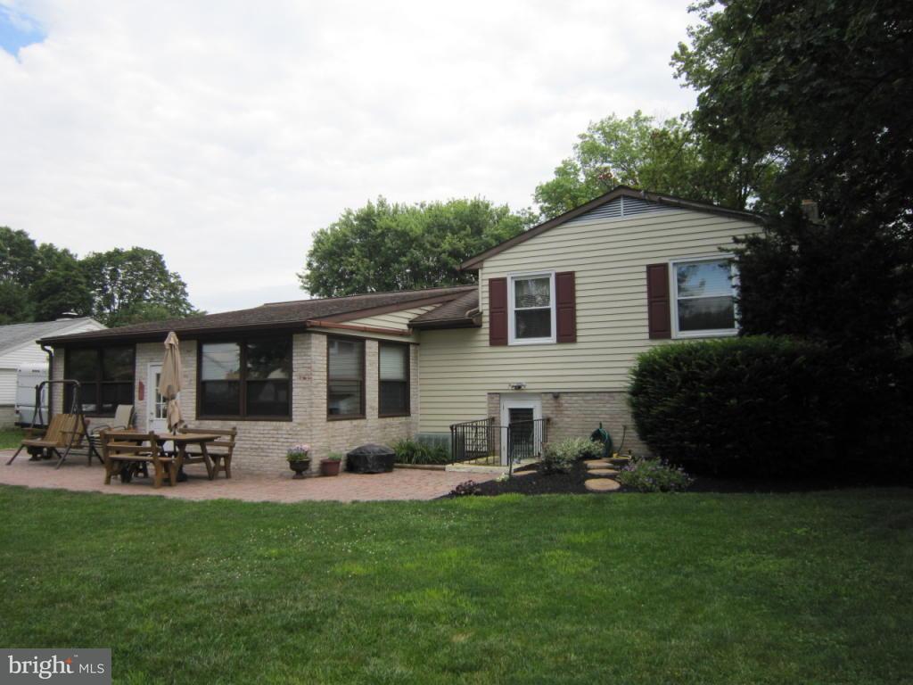 107 Silver Spring Road Landisville, PA 17538 - Photo 3 of 16 Gallery Image 3