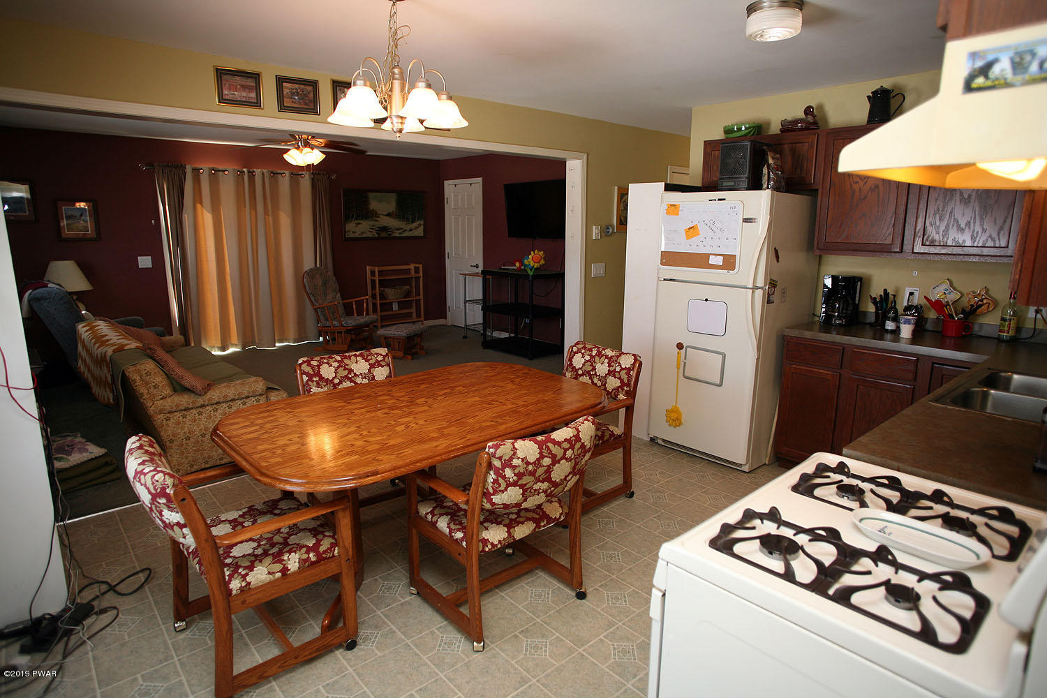 136 Schuman Road Damascus, PA 18415 - Photo 8 of 26 Kitchen