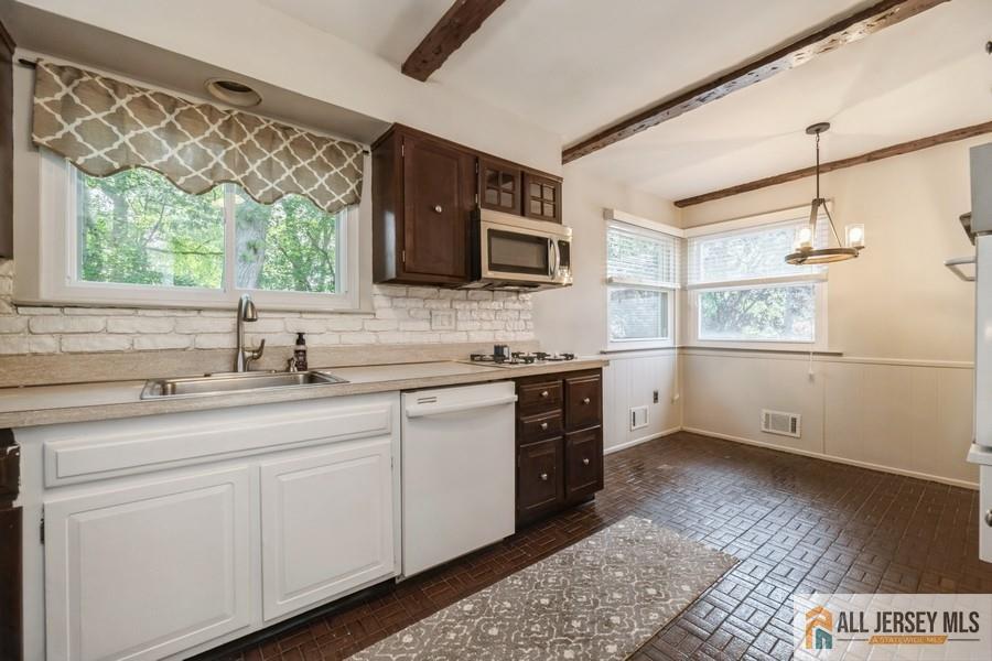 34 Arvin Road Old Bridge, NJ 08857 - Photo 11 of 28 Gallery Image 11