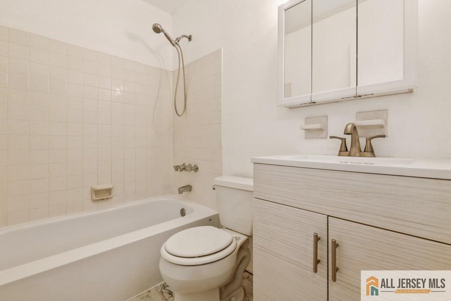 34 Arvin Road Old Bridge, NJ 08857 - Photo 24 of 28 Gallery Image 24
