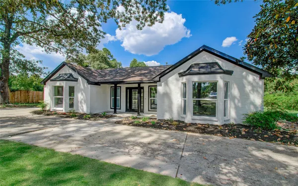 $650,000 | 1602 Baker Drive, Tomball, TX 77375