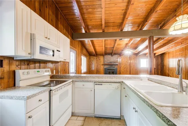 $699,000 | 504 North Little Victoria Road, Woodstock, GA 30189