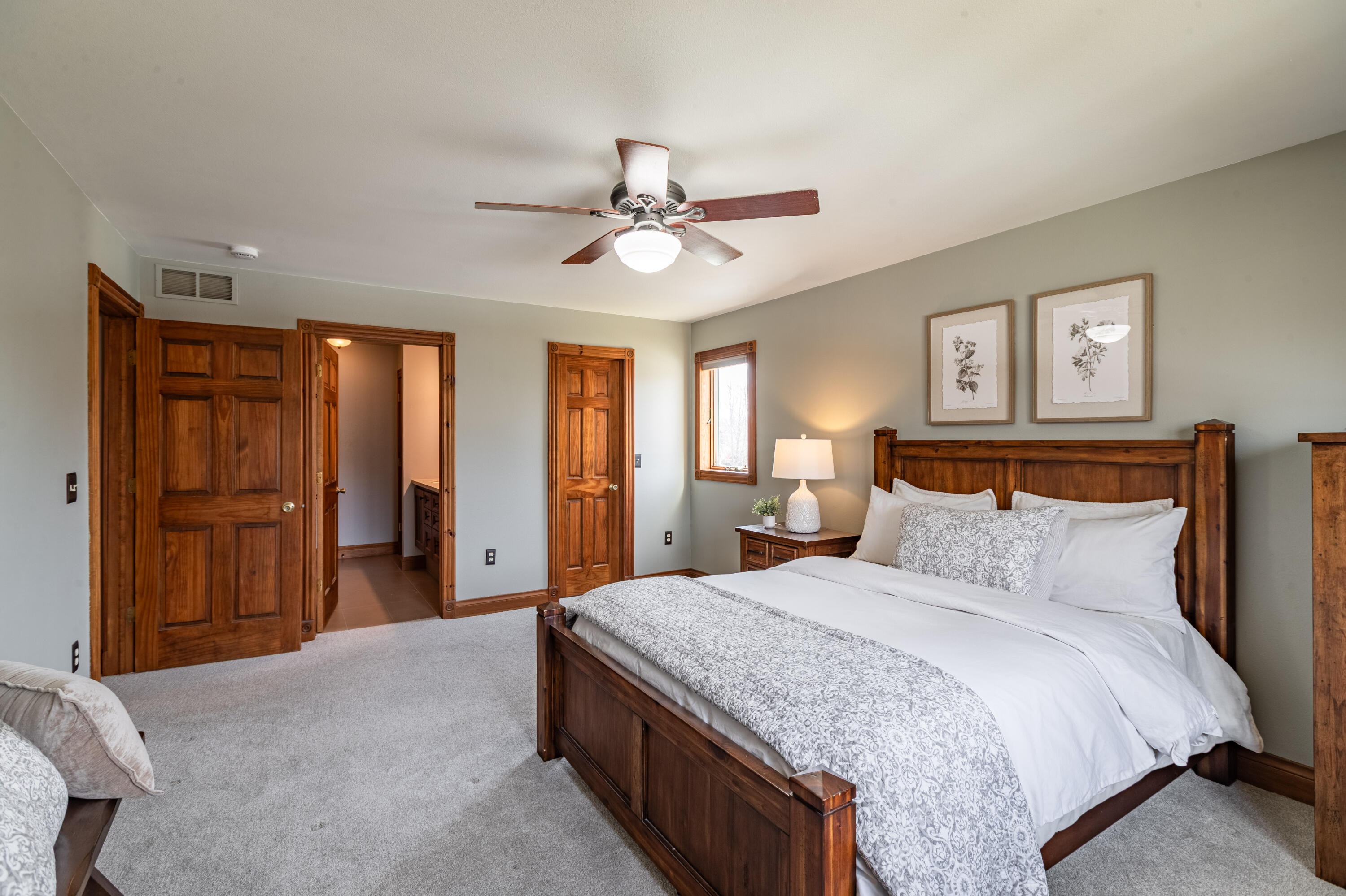 2421 Krause Road Onalaska, WI 54650 - Photo 18 of 31 Primary Bedroom