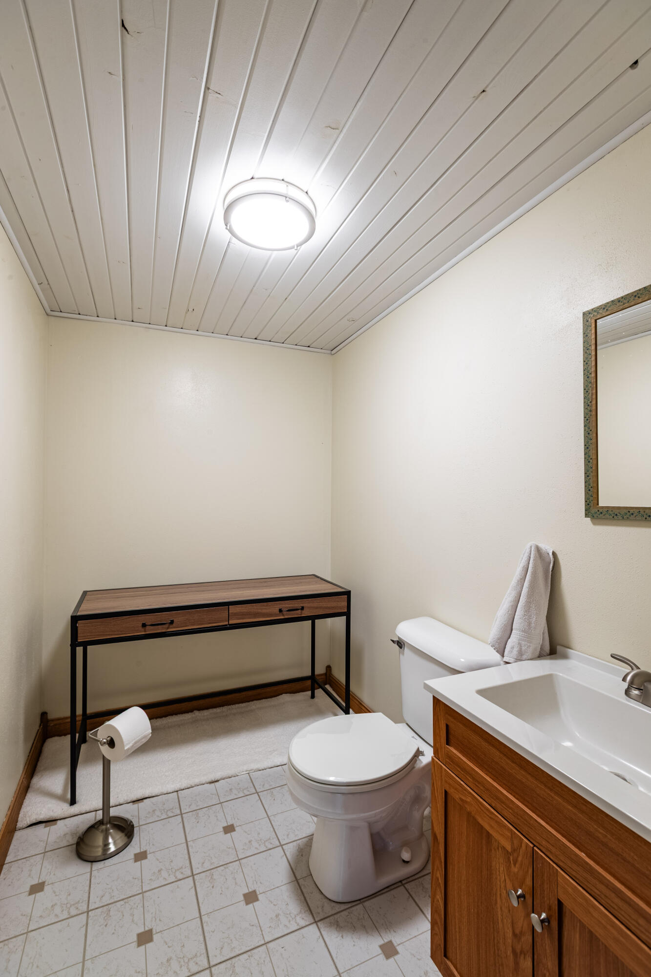 2421 Krause Road Onalaska, WI 54650 - Photo 26 of 31 Half Bath - Lower