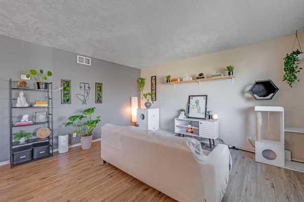 $220,000 | 4520 Greenholme Drive, Unit 1, Sacramento, CA 95842