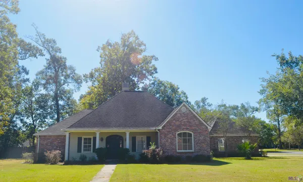 $2,900 | 36221 Cypress Way, Geismar, LA 70734