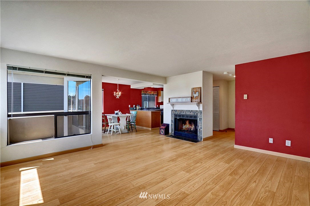 620 Daley Street, Unit 2 Edmonds, WA 98020 - Photo 8 of 18