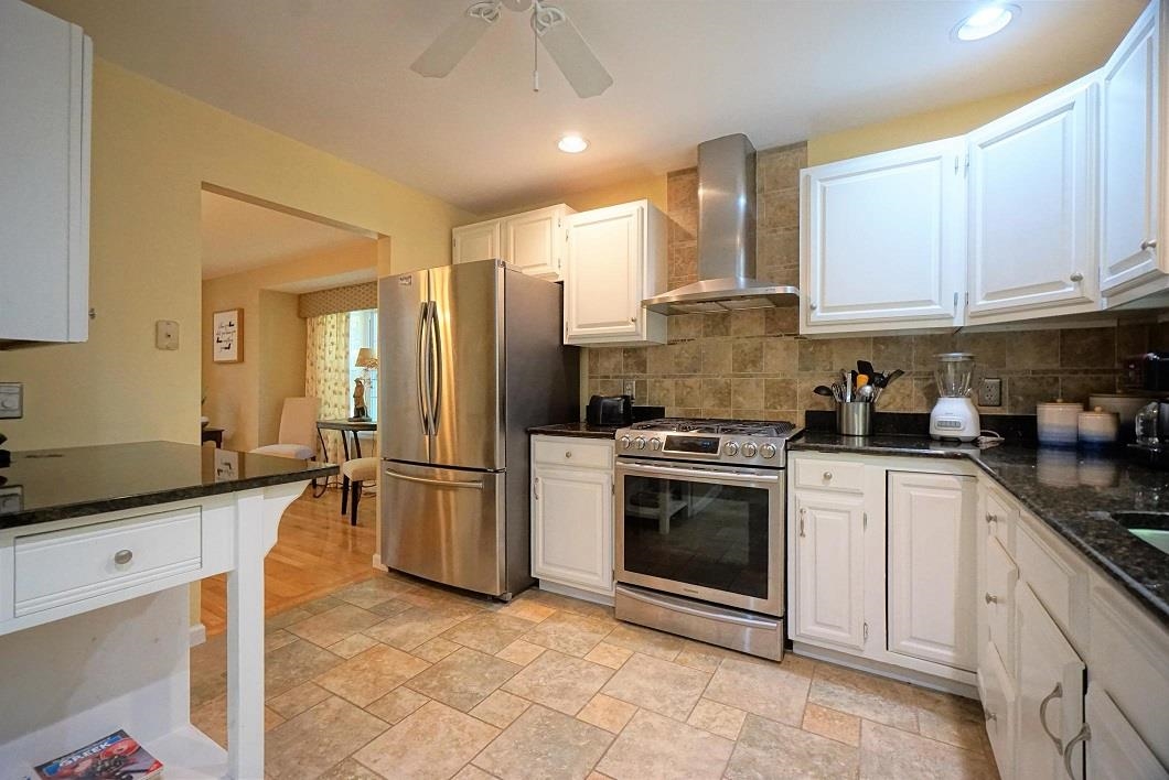 1465 Hooksett Road, Unit 353 Hooksett, NH 03106 - Photo 10 of 40