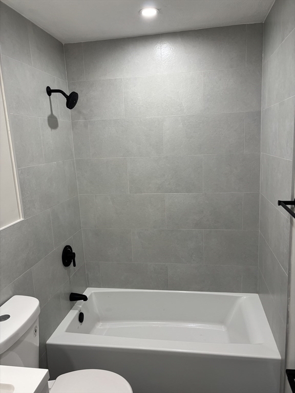 16 Walnut Street, Unit B2 Arlington, MA 02476 - Photo 5 of 12