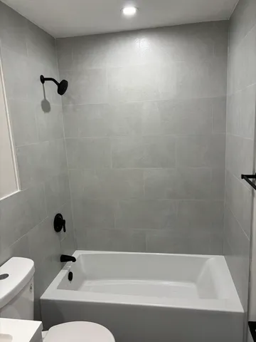 $2,300 | 16 Walnut Street, Unit B2, Arlington, MA 02476