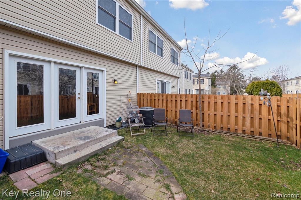 1122 Liberty Belle Court Rochester Hills, MI 48307 - Photo 24 of 28