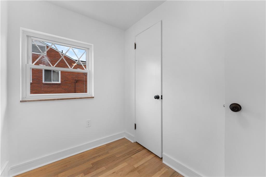 2370 Rose Garden Road Pittsburgh, PA 15220 - Photo 19 of 37 Gallery Image 19