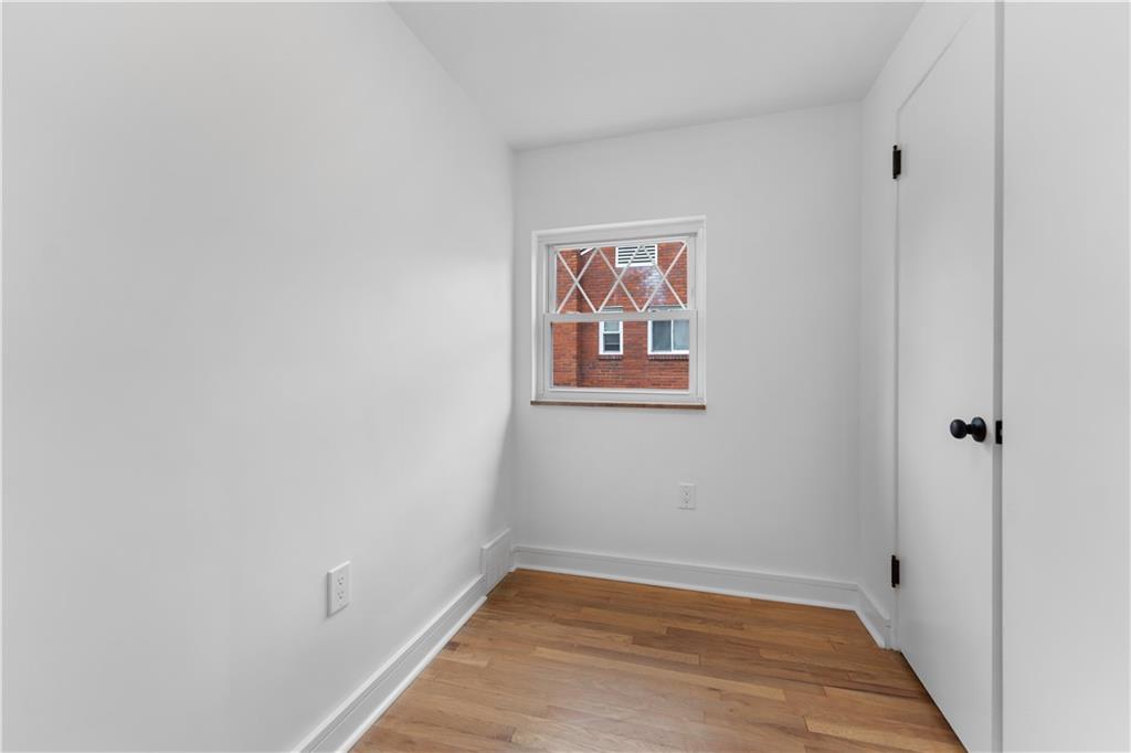 2370 Rose Garden Road Pittsburgh, PA 15220 - Photo 20 of 37 Gallery Image 20