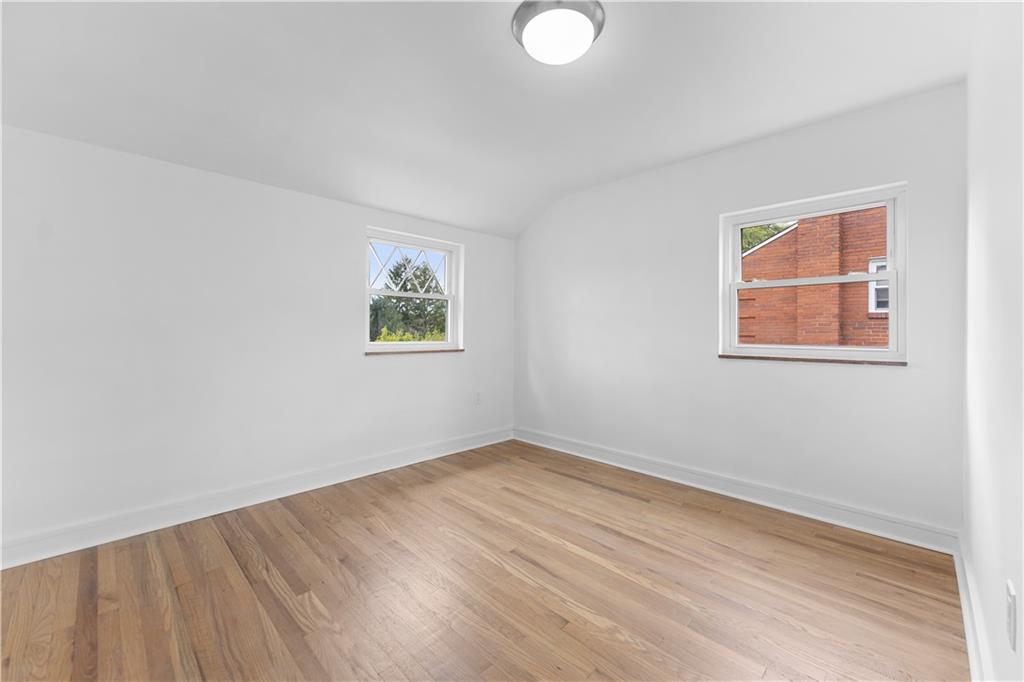 2370 Rose Garden Road Pittsburgh, PA 15220 - Photo 22 of 37 Gallery Image 22
