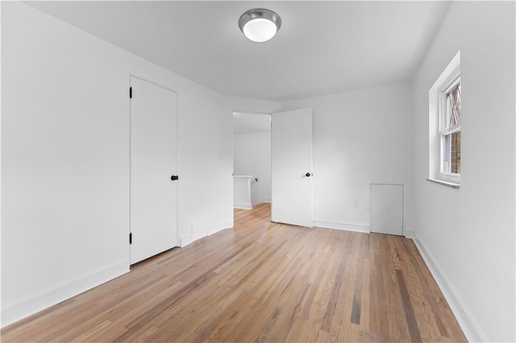 2370 Rose Garden Road Pittsburgh, PA 15220 - Photo 23 of 37 Gallery Image 23