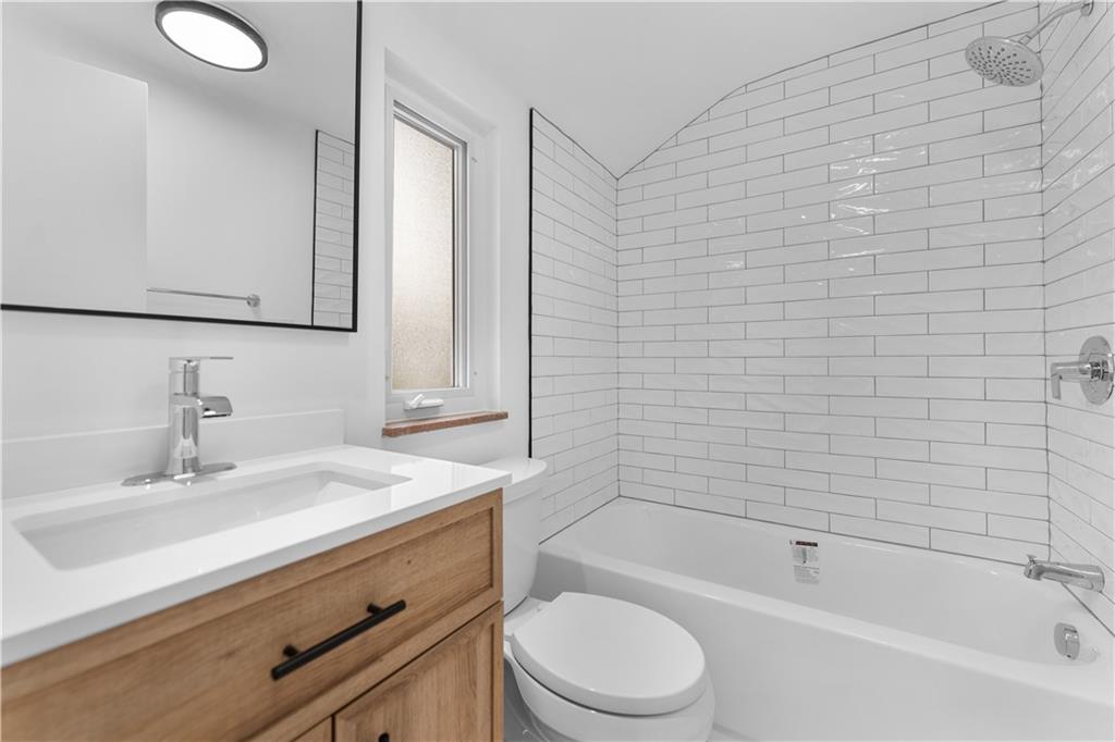 2370 Rose Garden Road Pittsburgh, PA 15220 - Photo 25 of 37 Gallery Image 25