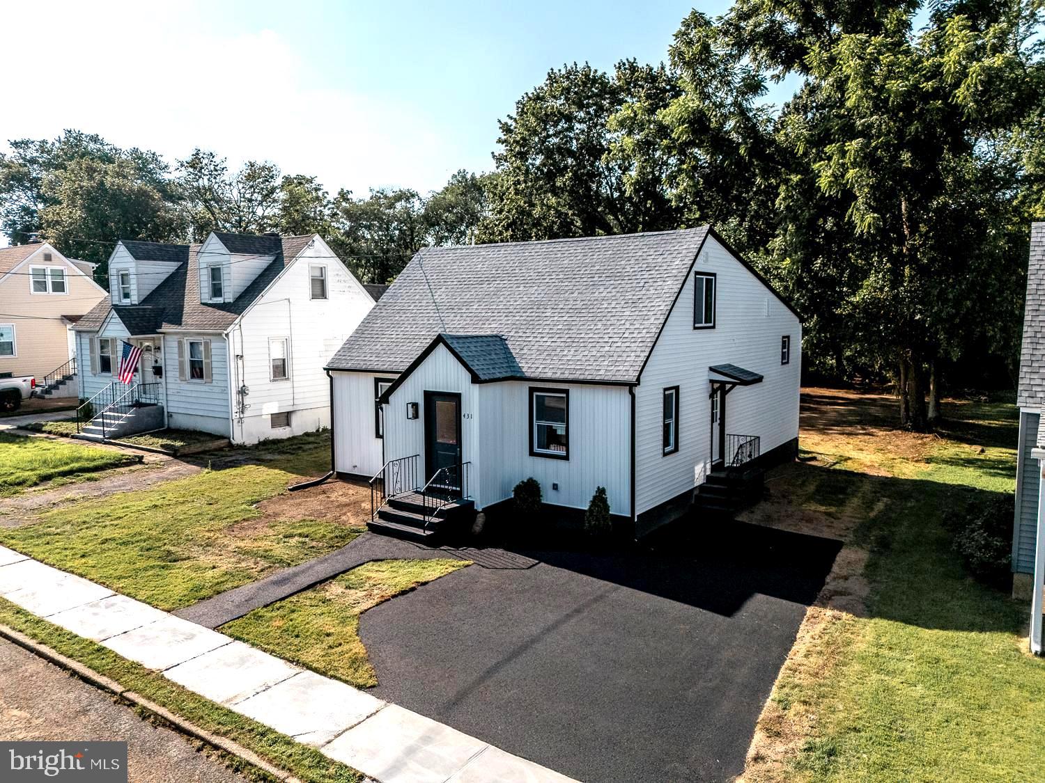 431 East Park Avenue Maple Shade, NJ 08052 - Photo 36 of 36 a view of a house with backyard and sitting area
