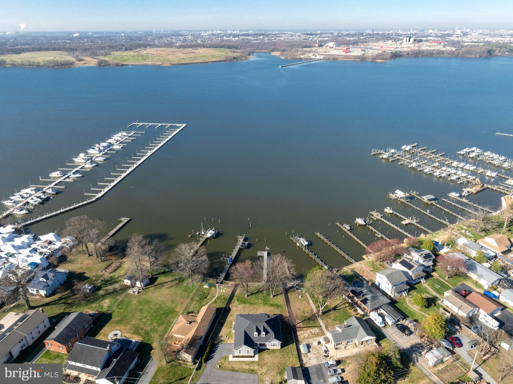 712 Riverside Drive Baltimore, MD 21221 - Photo 12 of 96