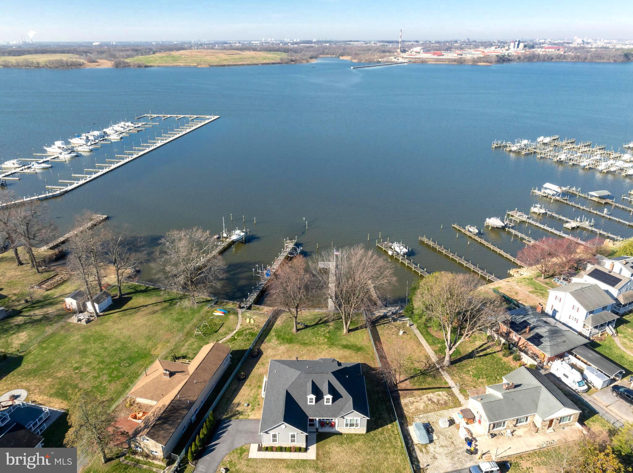 712 Riverside Drive Baltimore, MD 21221 - Photo 13 of 96