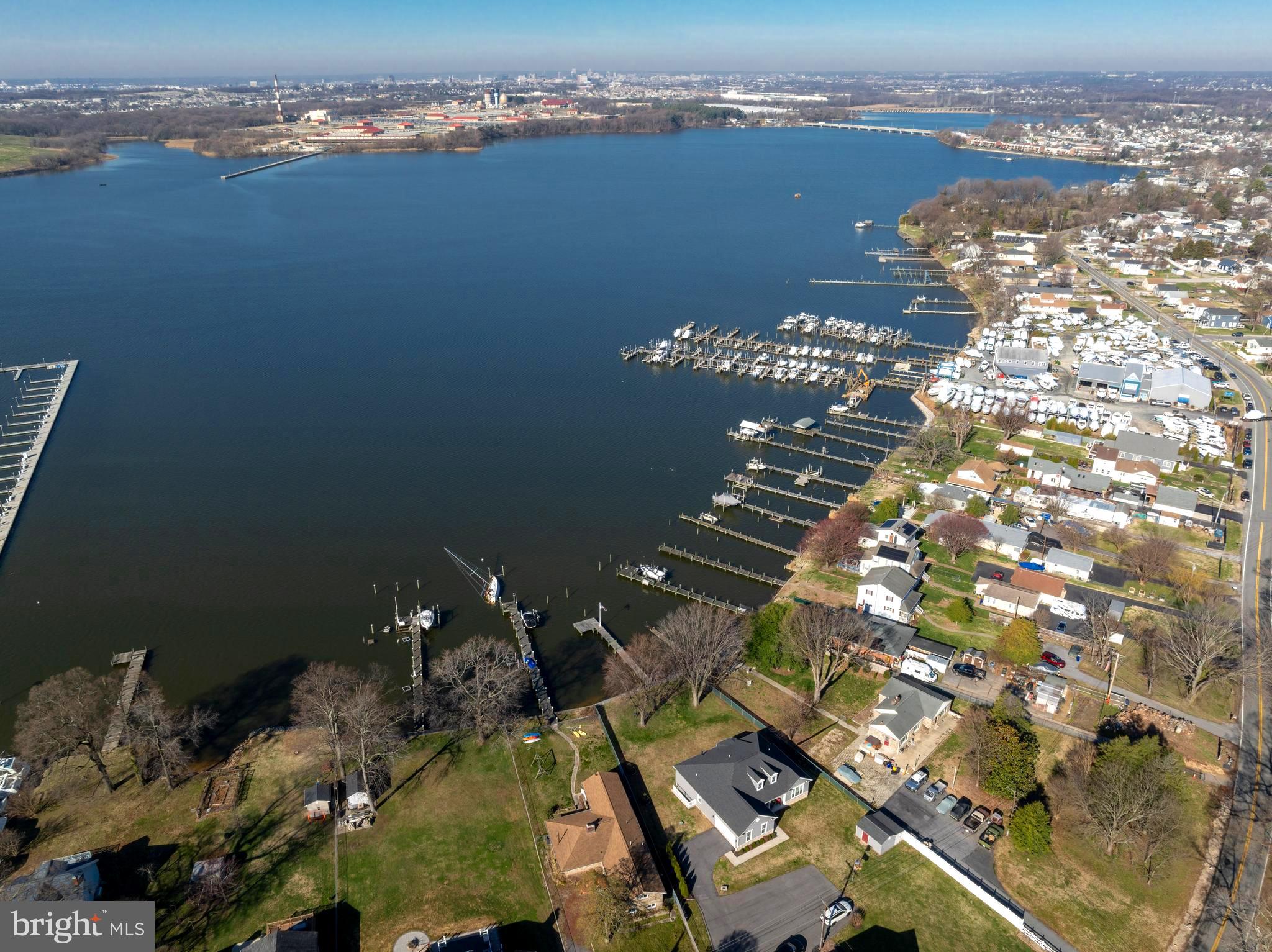 712 Riverside Drive Baltimore, MD 21221 - Photo 15 of 96