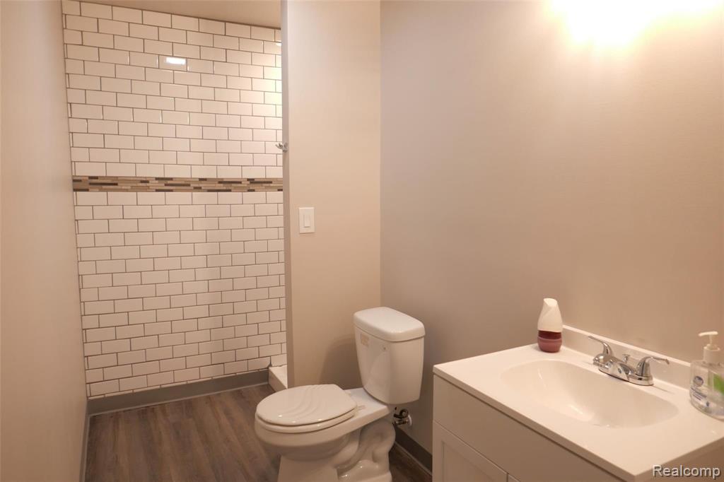 20440 East 14 Mile Road Roseville, MI 48066 - Photo 21 of 22