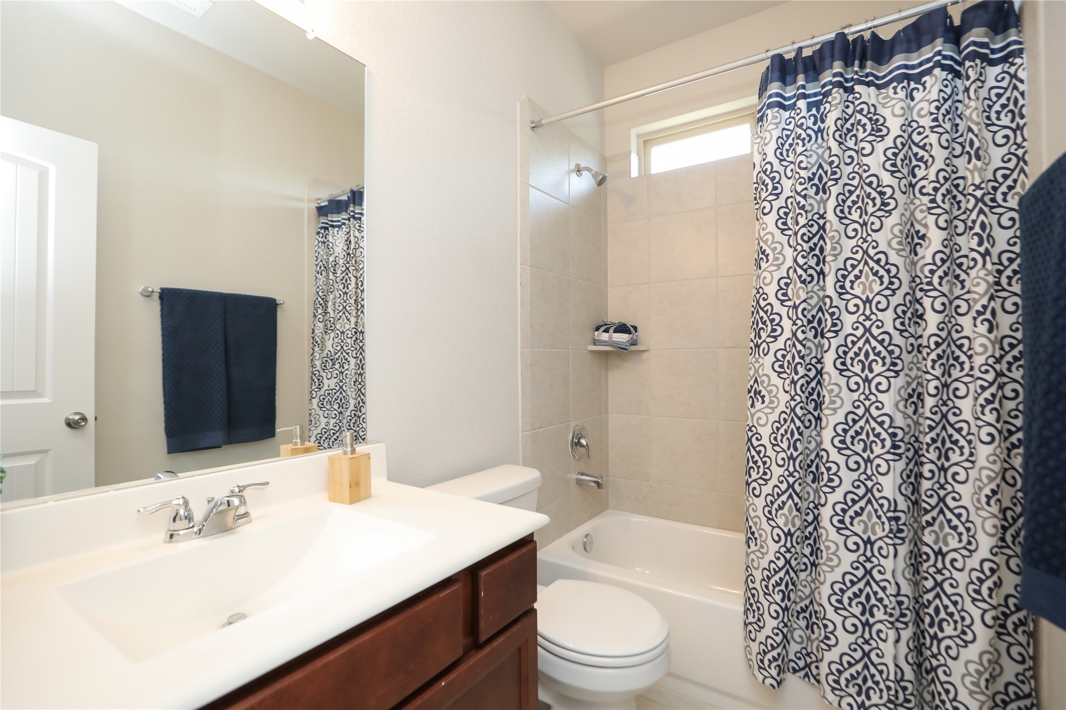 17506 Field Row Trail Hockley, TX 77447 - Photo 16 of 27 a bathroom with a sink toilet tub and shower