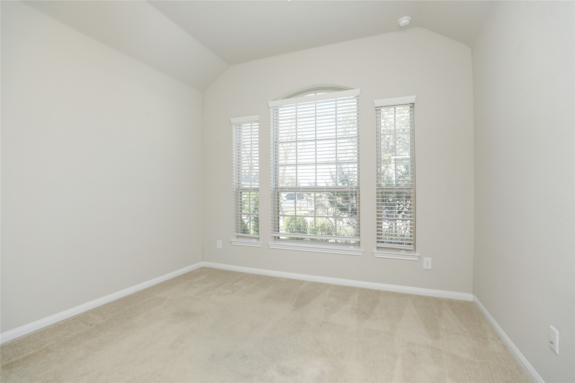 17506 Field Row Trail Hockley, TX 77447 - Photo 17 of 27 an empty room with a window