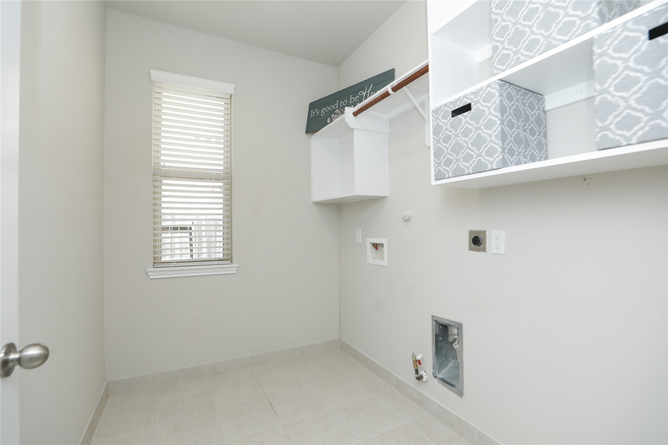 17506 Field Row Trail Hockley, TX 77447 - Photo 20 of 27 a view of an empty room with a window