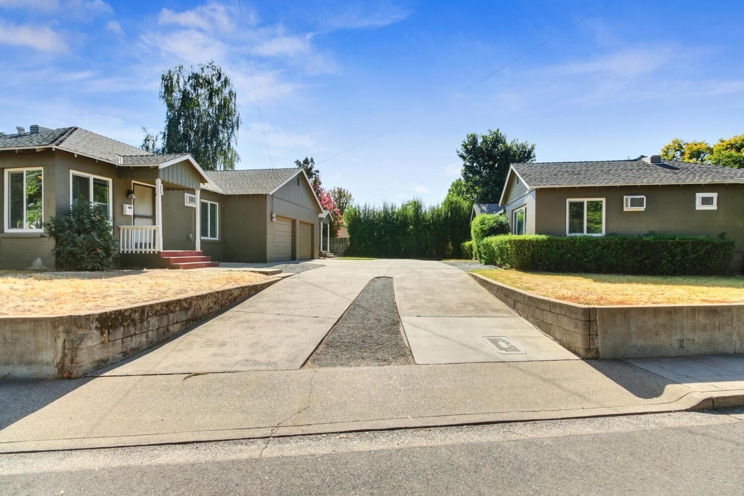 218 Folsom Road Roseville, CA 95678 - Photo 1 of 37 front view of a house with a yard