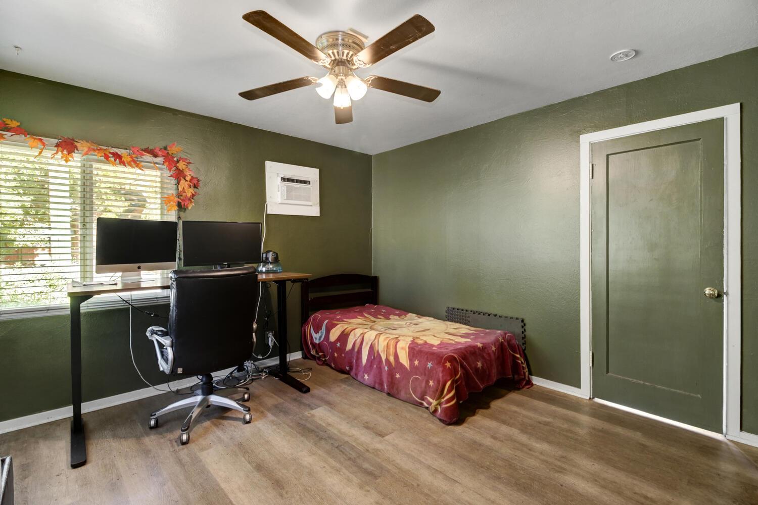 218 Folsom Road Roseville, CA 95678 - Photo 31 of 37 a bedroom with bed and a flat screen tv