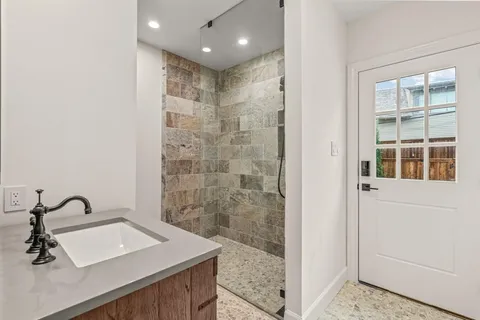 $2,650,000 | 3913 Hamilton Avenue, Fort Worth, TX 76107