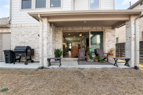 a view of backyard of house