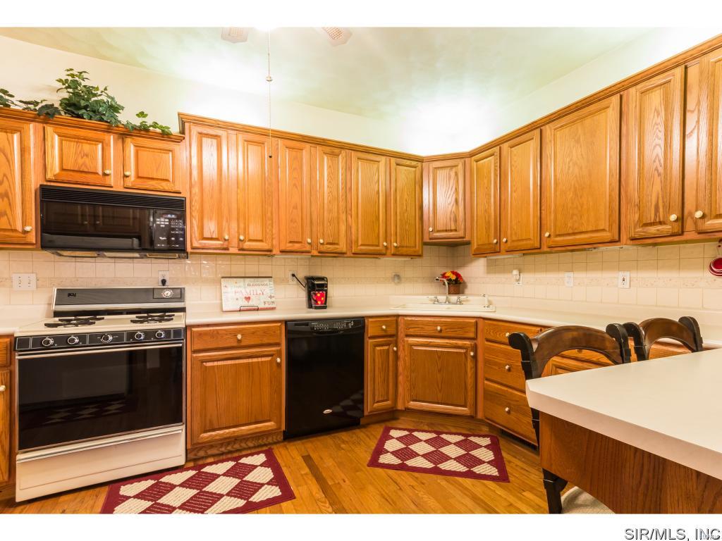 514 South Library Street Waterloo, IL 62298 - Photo 20 of 35