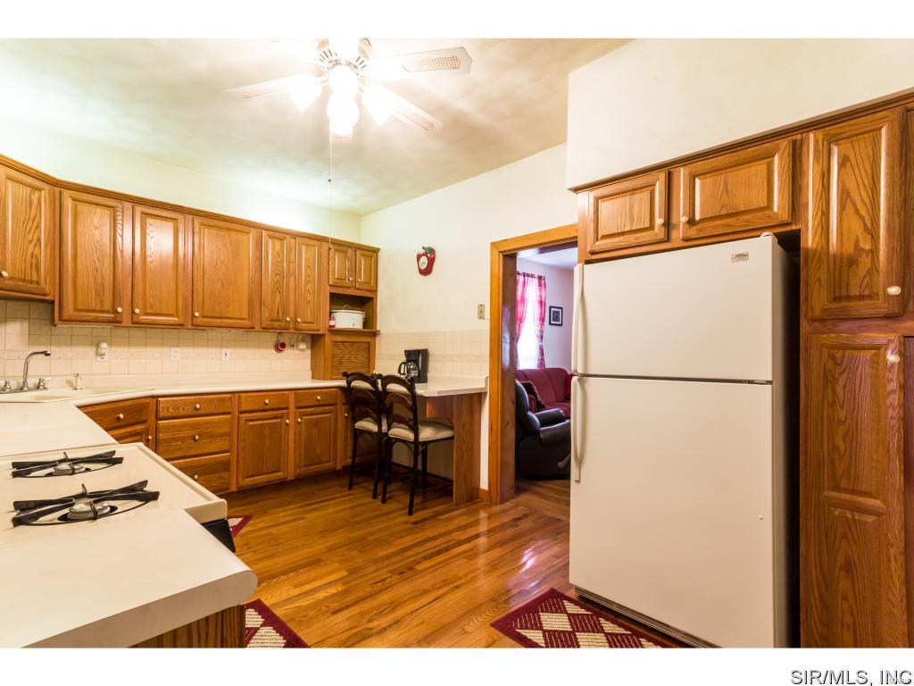 514 South Library Street Waterloo, IL 62298 - Photo 22 of 35