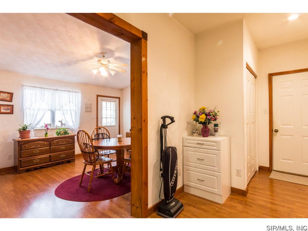 514 South Library Street Waterloo, IL 62298 - Photo 24 of 35