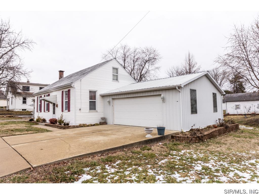 514 South Library Street Waterloo, IL 62298 - Photo 3 of 35
