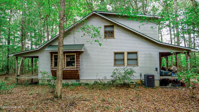 $415,000 | 283 South Fork Creek Road, Columbia, NC 27925
