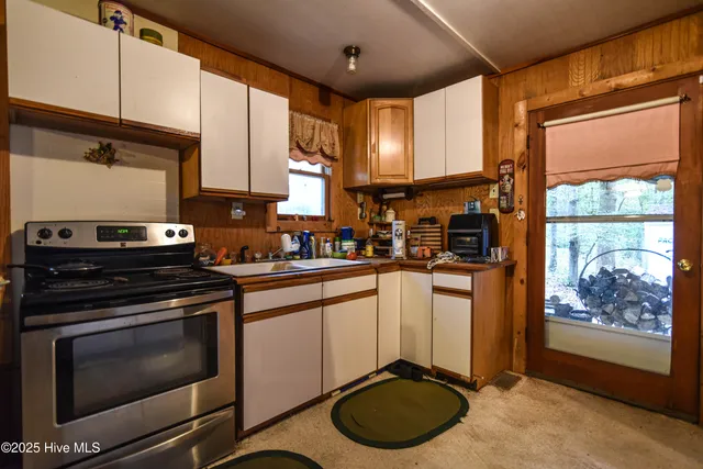 $415,000 | 283 South Fork Creek Road, Columbia, NC 27925