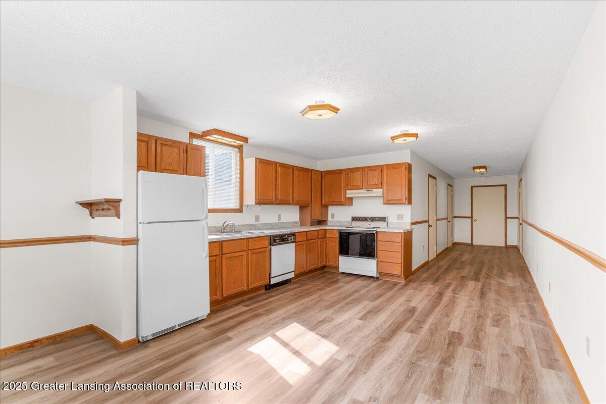 4240 Dell Road Lansing, MI 48911 - Photo 47 of 90 62-Media Jett - 54