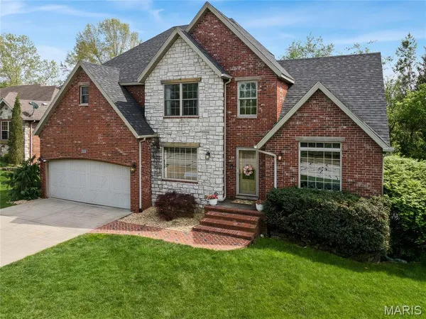 $524,950 | 2116 East Hawkins Court, Ozark, MO 65721