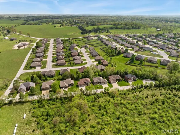 $524,950 | 2116 East Hawkins Court, Ozark, MO 65721